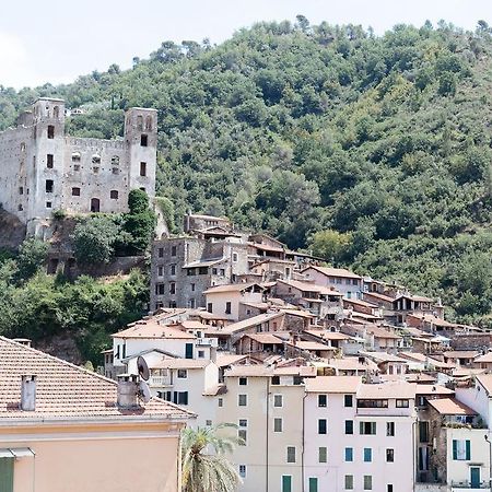 Dussaiga - Camera Del Fiordaliso Dolceacqua Luaran gambar